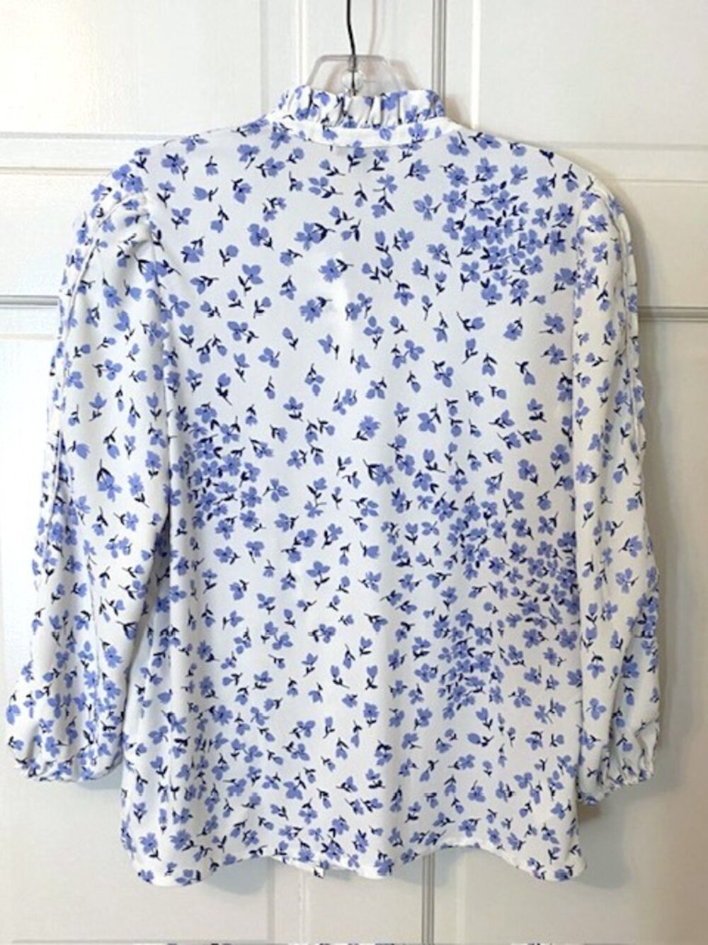 Ann Taylor Floral Ruffle-Neck Blouse Long Sleeve Women's Blue Petite XXS - Picture 4 of 10